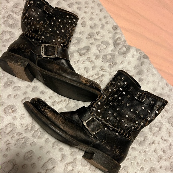 Frye Boots super cute like new - Picture 1 of 10